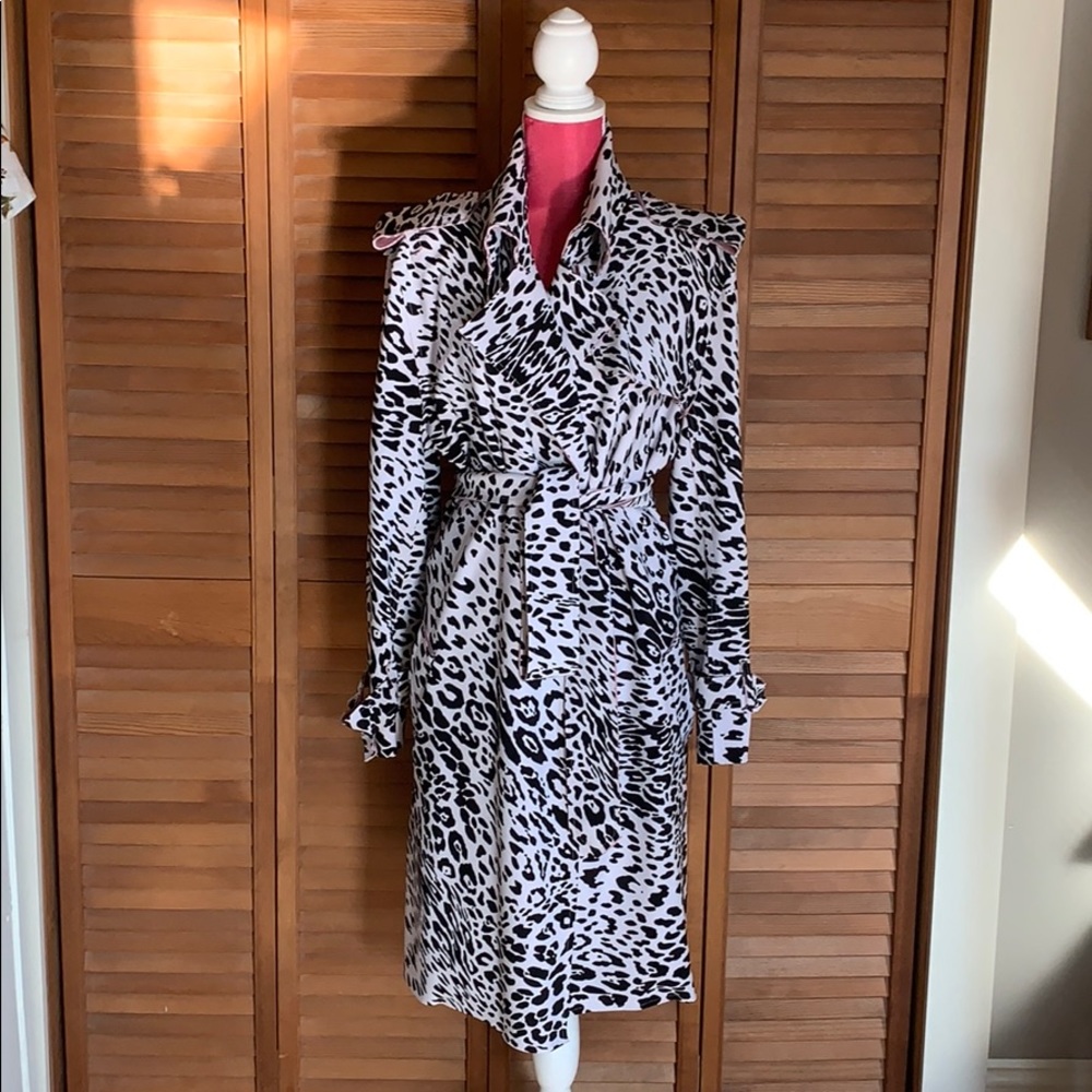 Norma Kamali trench coat leopard print size lg